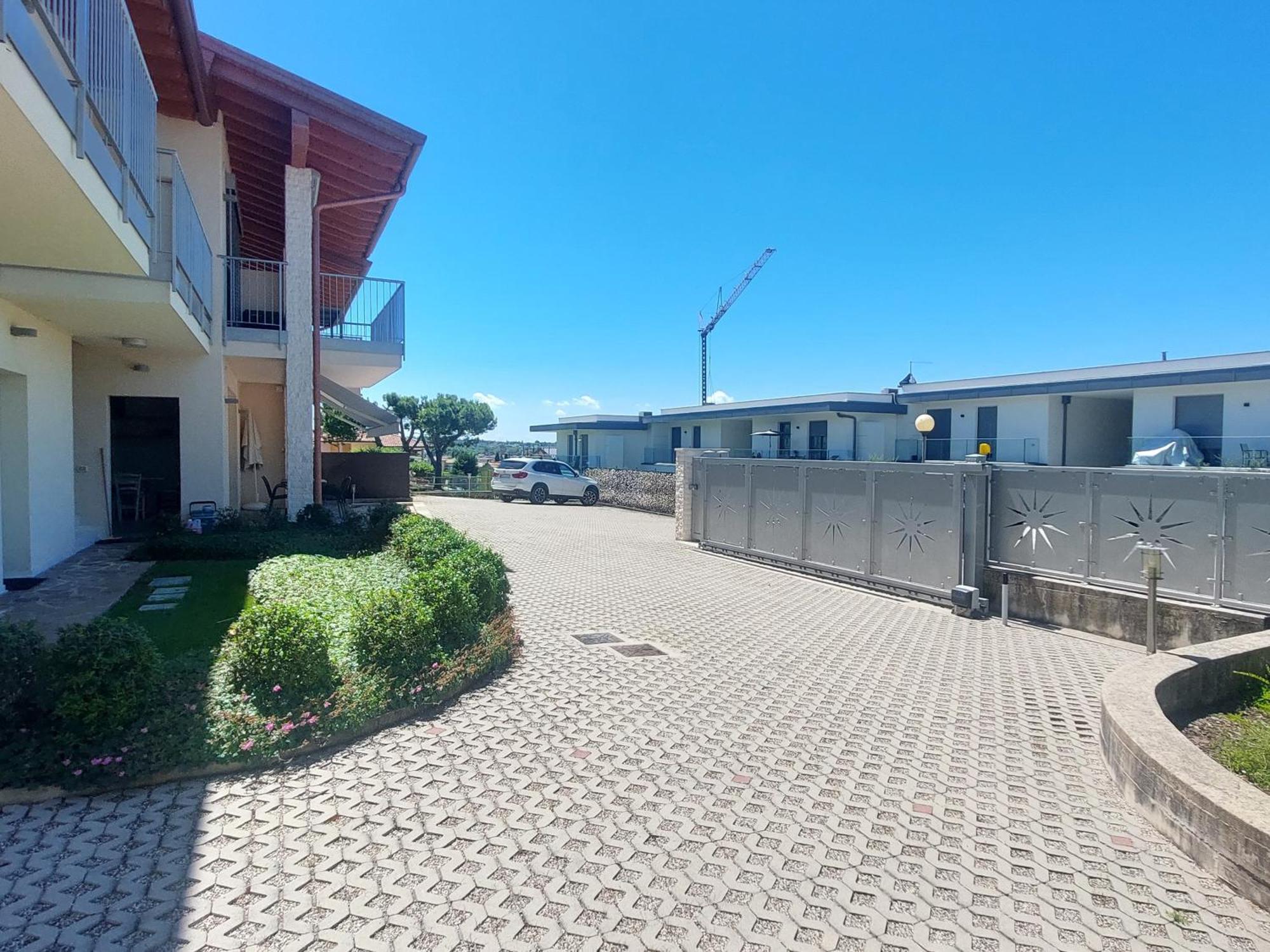 Apartment Brezza Di Lago - Regarda Travel Lazise Buitenkant foto